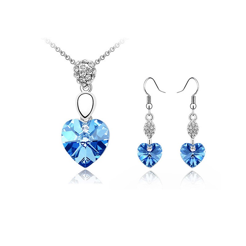 Summer Love on Blue